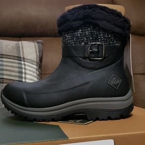 Muck Woman's Apres Ankle Supreme